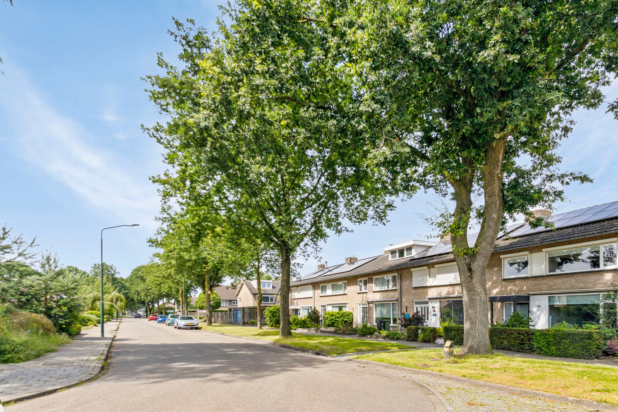 Photo 36 of Floralaan 44