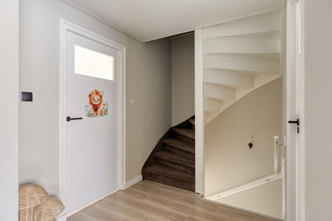 Photo 16 of Floralaan 44