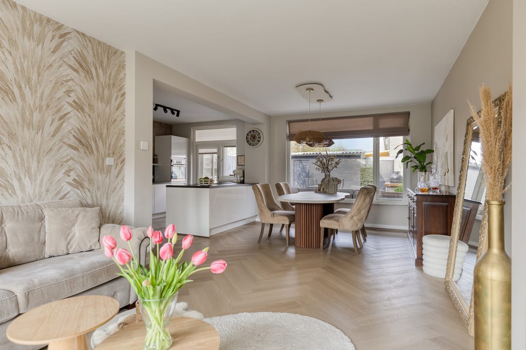 Photo 11 of Floralaan 44