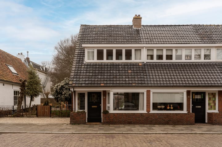 Photo 2 of Schoolstraat 35