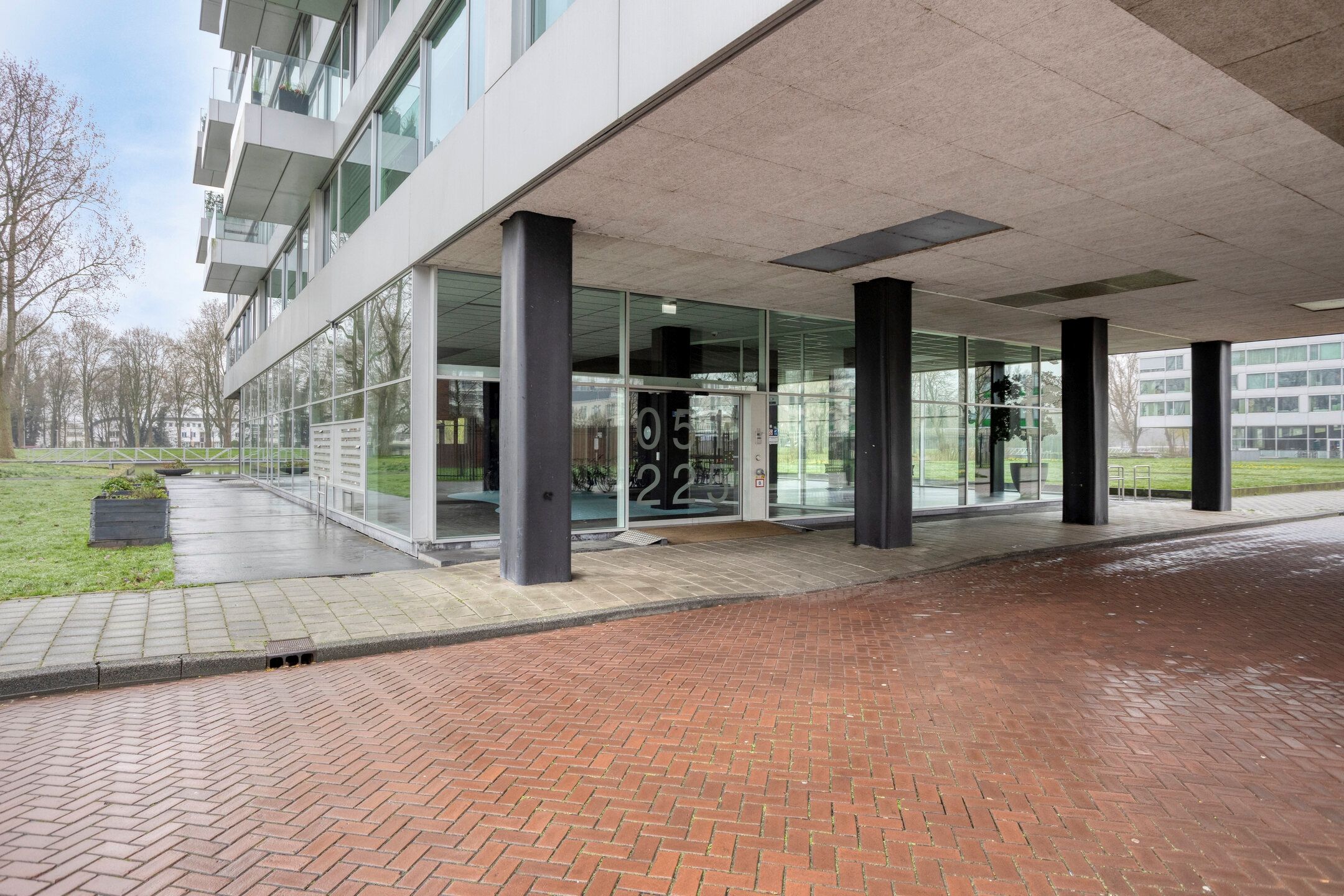 Modern Three-Room Apartment with Parking and Bought-off Ground Lease in Amsterdam Zuidwest — 15