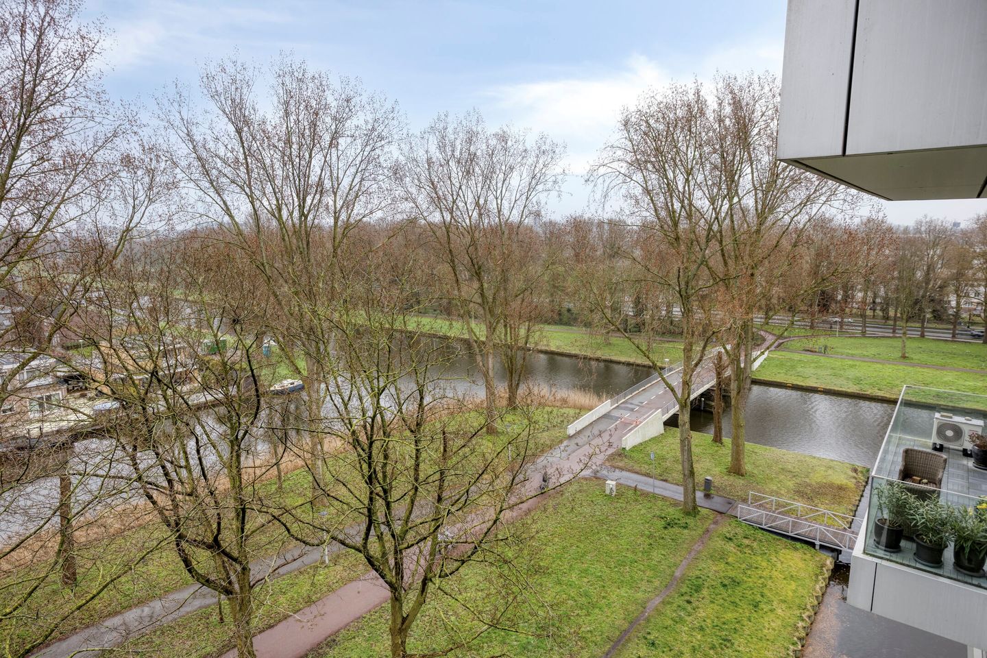 Modern Three-Room Apartment with Parking and Bought-off Ground Lease in Amsterdam Zuidwest — 20