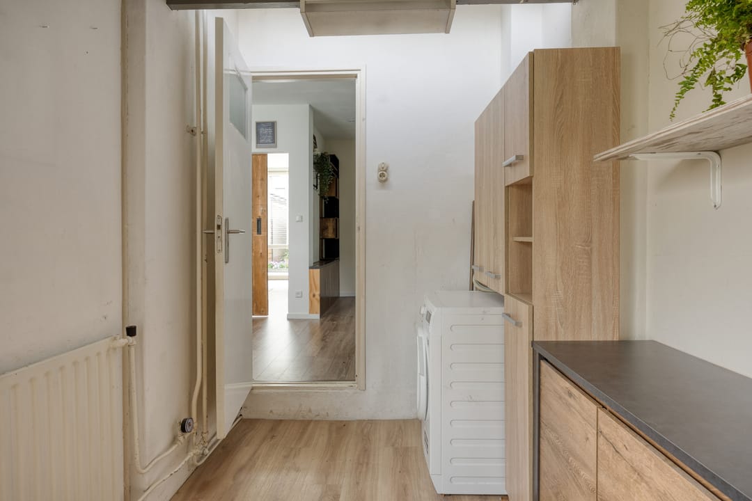 Photo 17 of Irenestraat 30