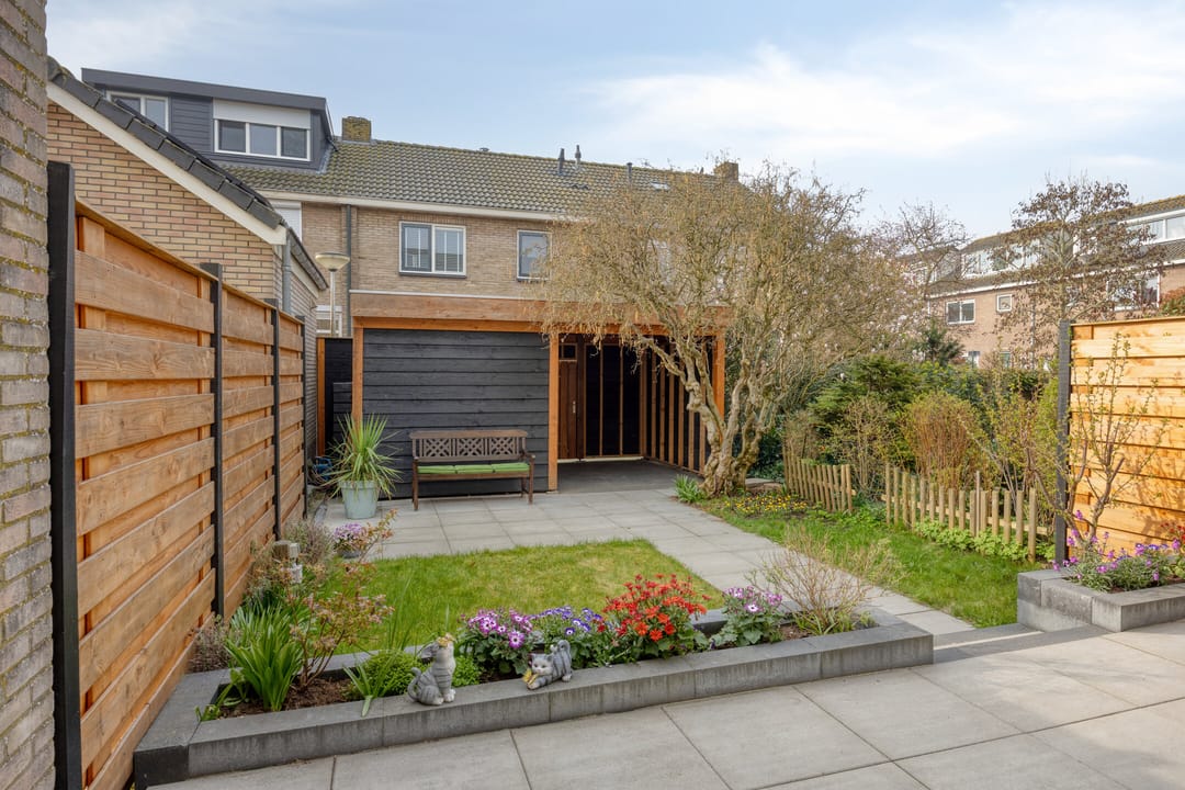 Photo 32 of Irenestraat 30