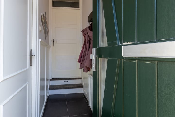 Photo 4 of Maarten Trompstraat 39