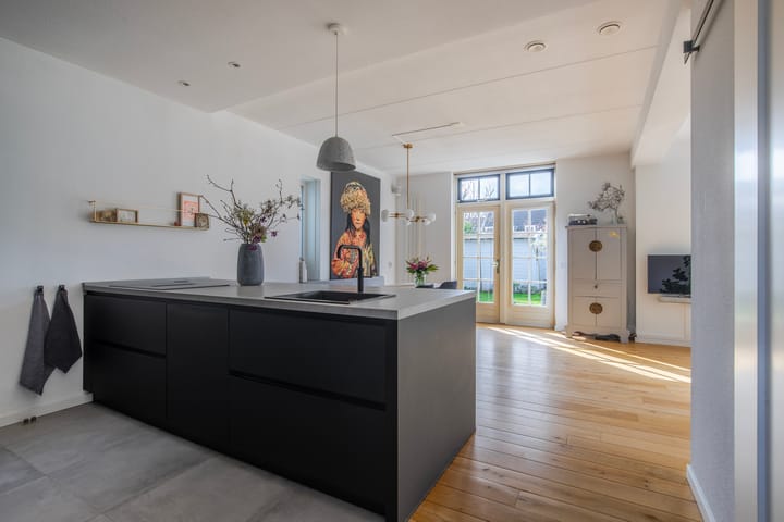 Photo 4 of Stratenmakersveste 8