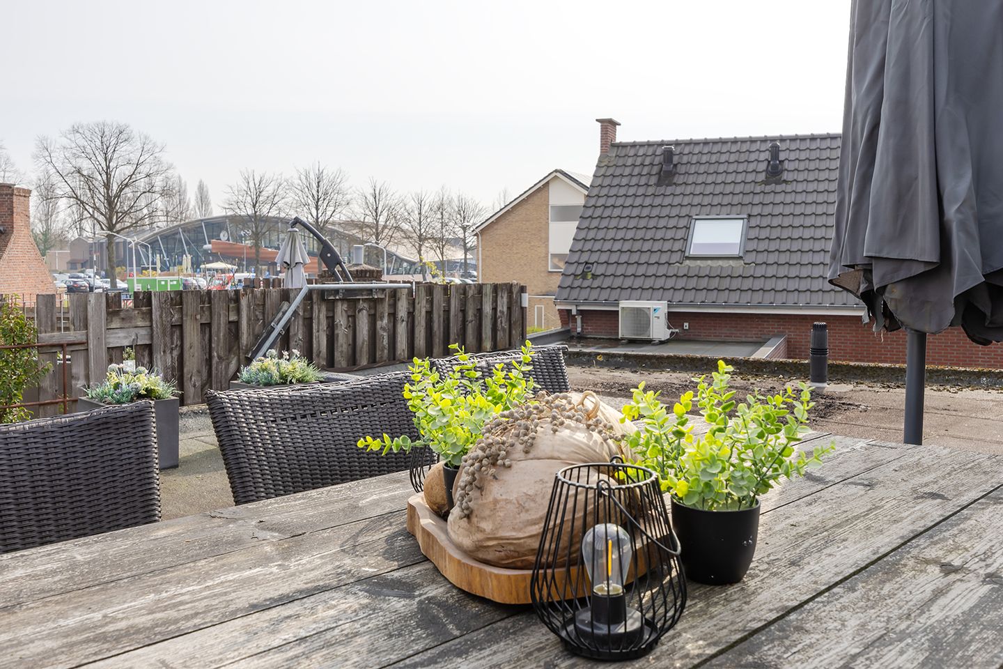 Charming upper apartment with sunny roof terrace in Best — 35