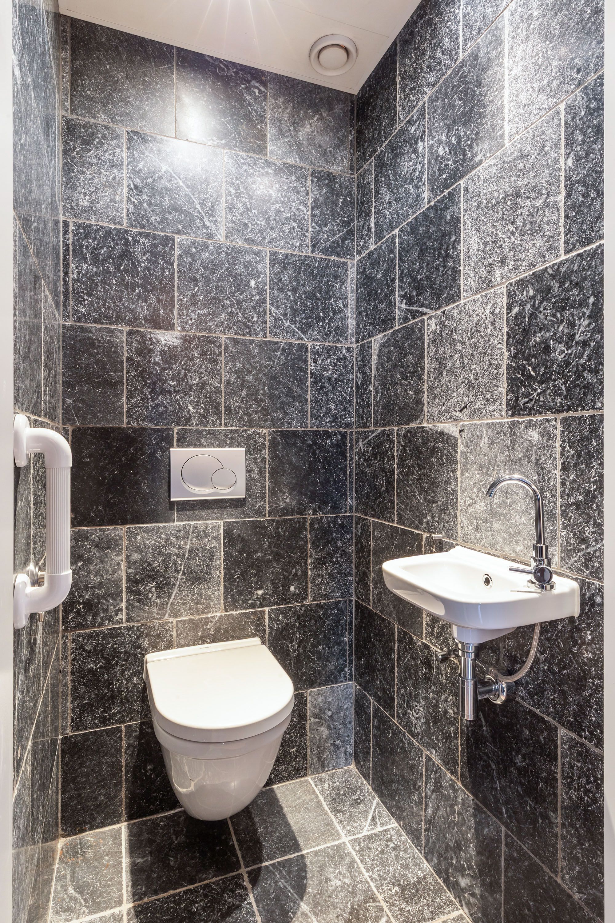 Photo 33 of Veldekster 25