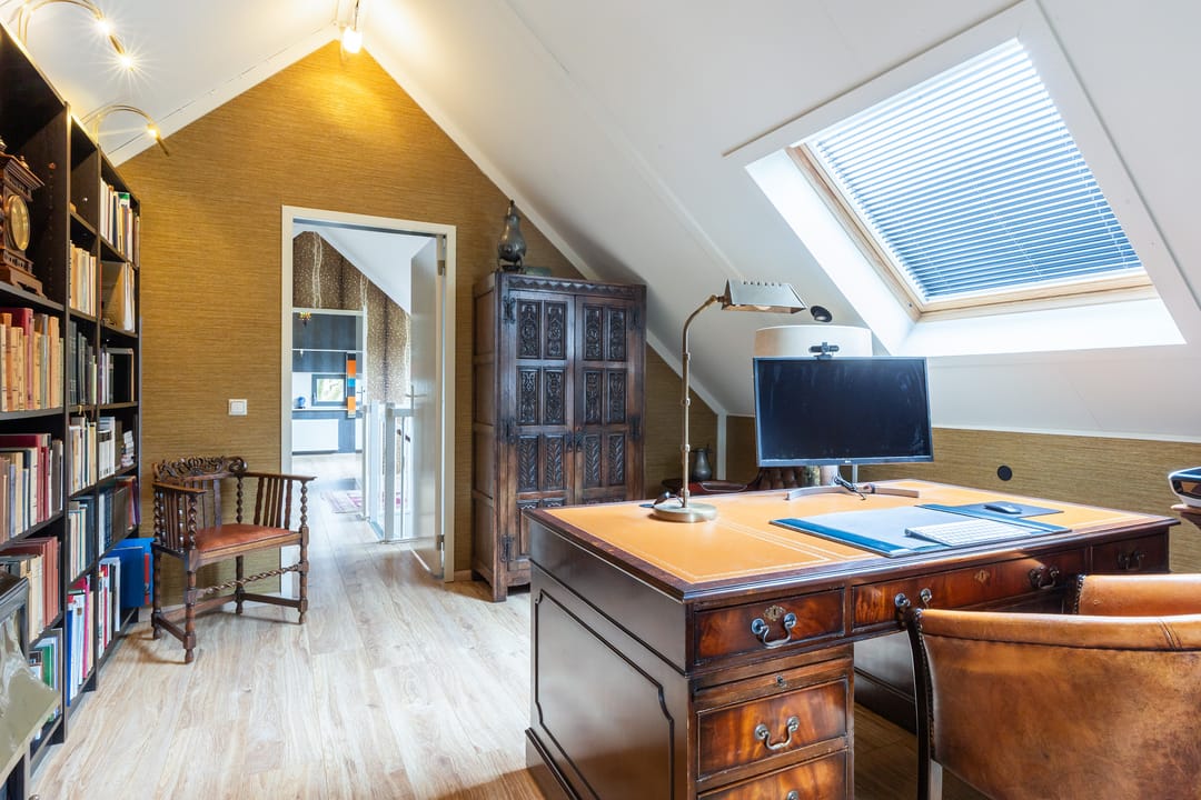 Photo 38 of Veldekster 25