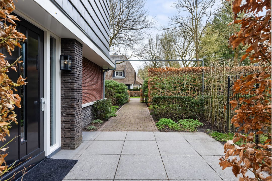 Photo 43 of Veldekster 25