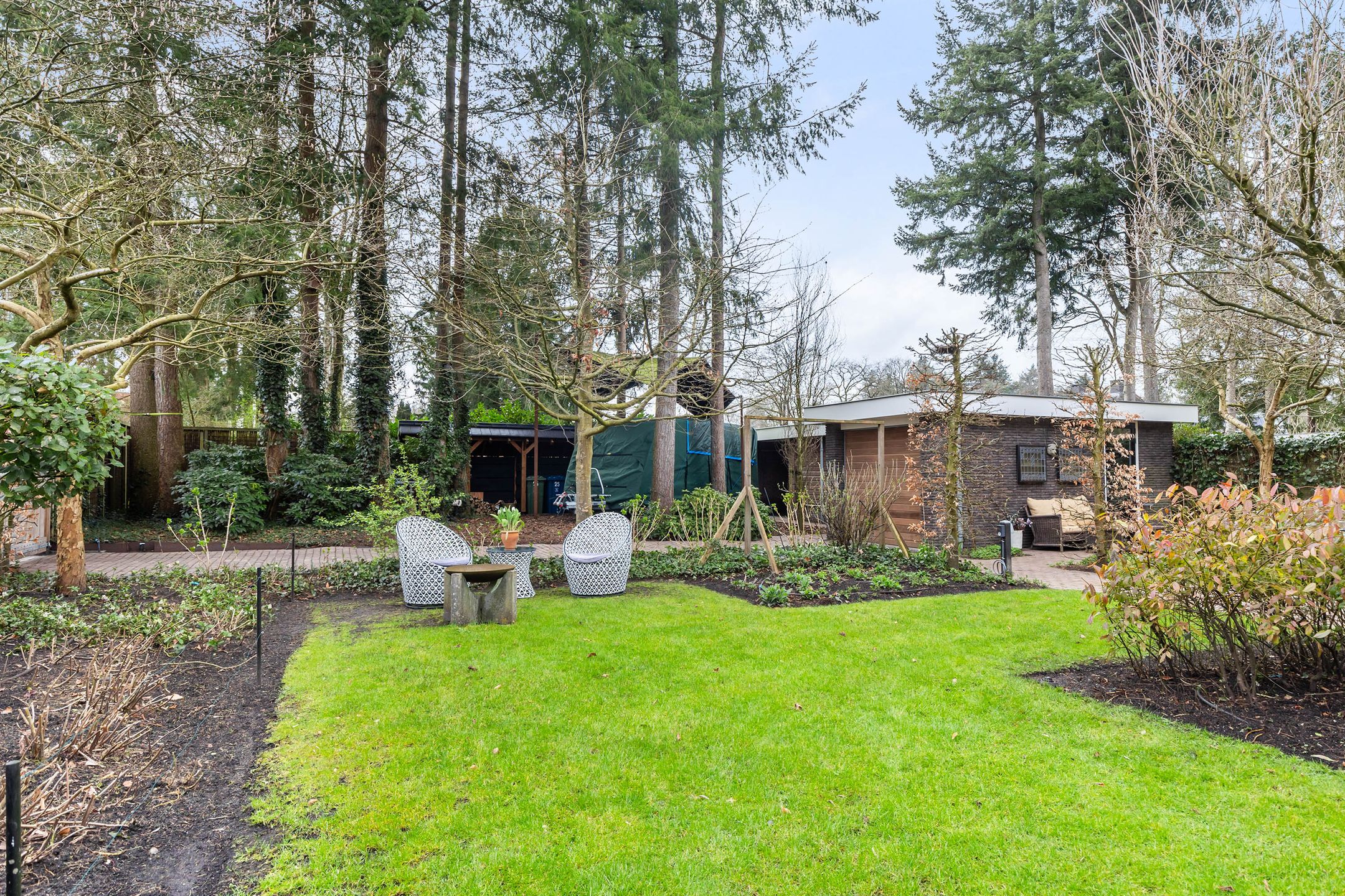 Photo 51 of Veldekster 25