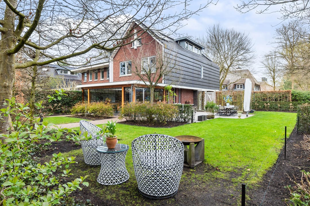 Photo 2 of Veldekster 25