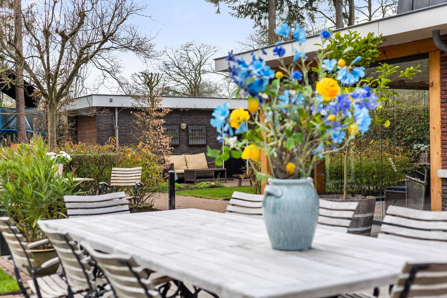 Photo 49 of Veldekster 25