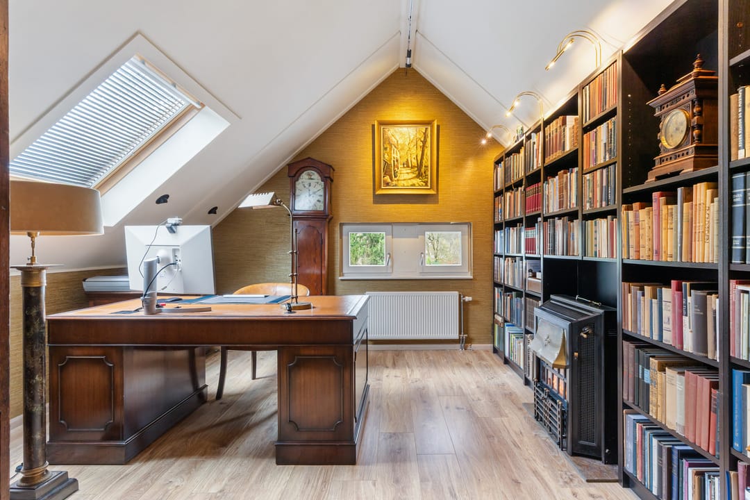 Photo 37 of Veldekster 25