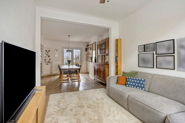 Photo 4 of Agnietenstraat 101