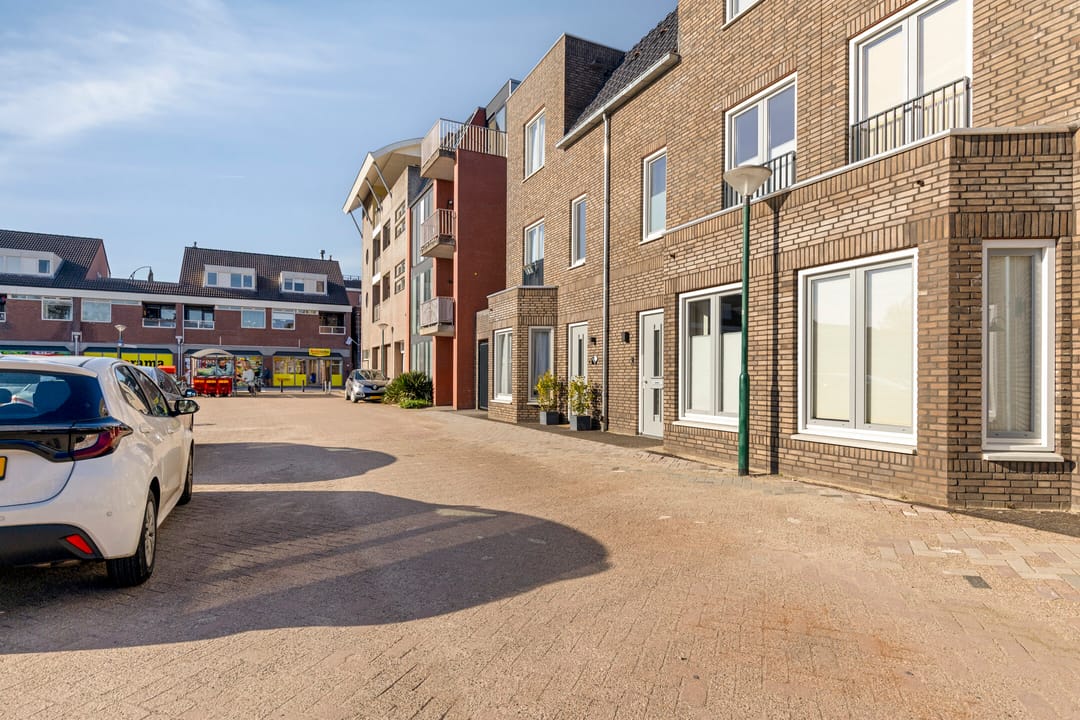 Foto 23 van Titus Brandsmaplein 2