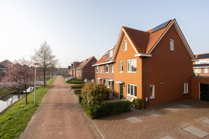 Photo 4 of Victor E. van Vrieslandsingel 37