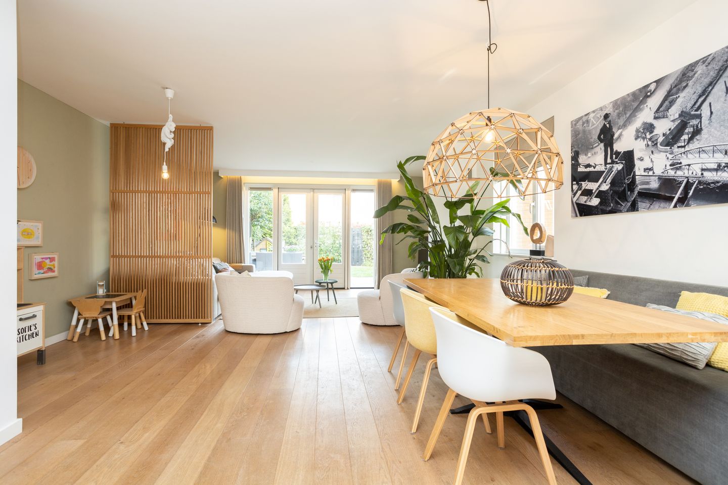 Photo 14 of Victor E. van Vrieslandsingel 37