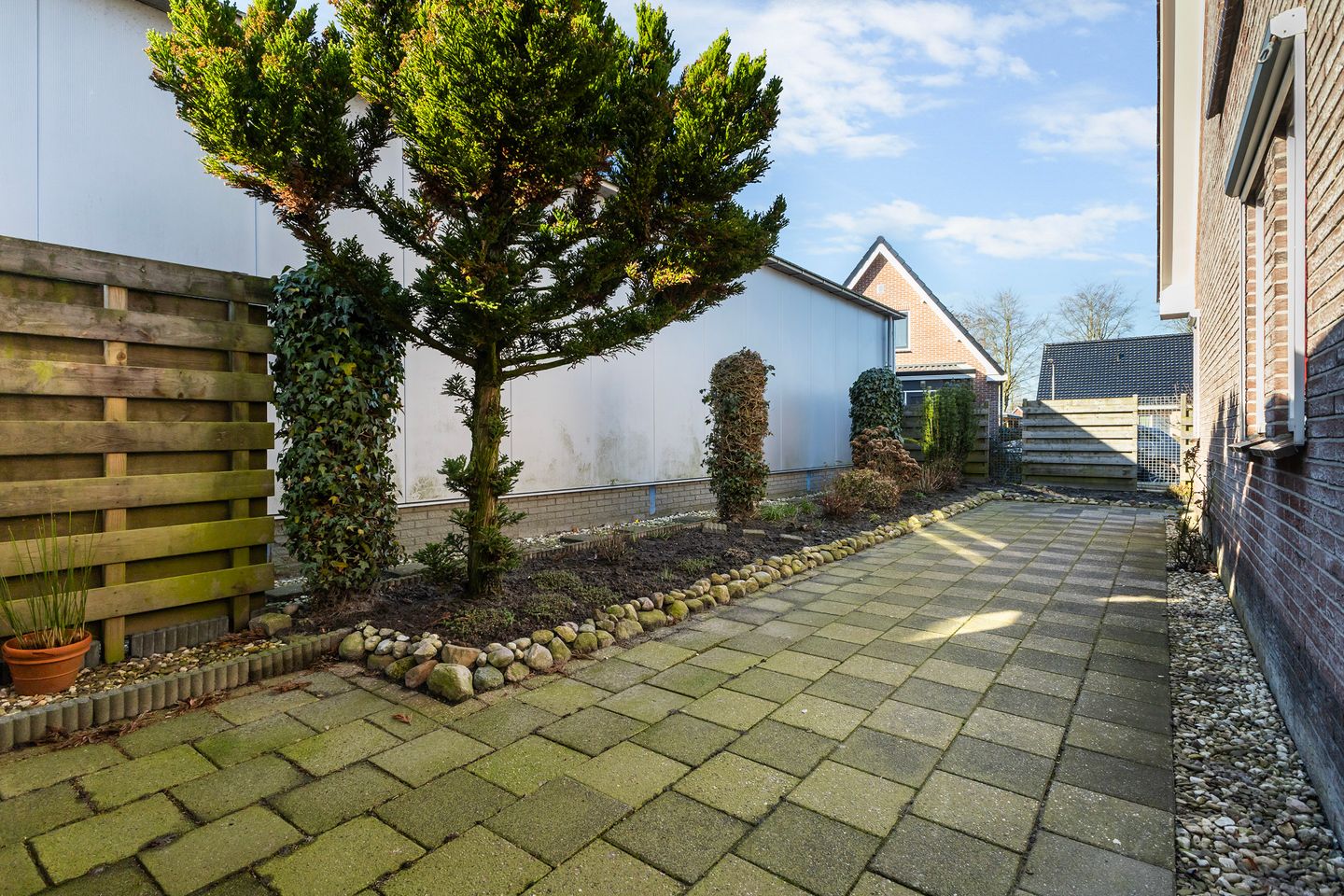 Photo 29 of Hille Veenstrastrjitte 8