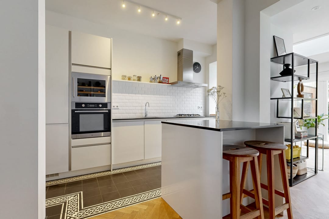 Photo 13 of Haarlemmermeerstraat 58-H