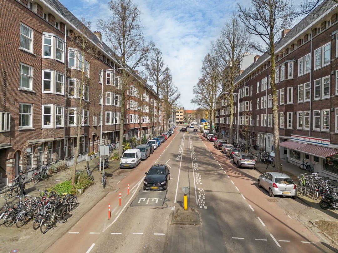 Photo 38 of Haarlemmermeerstraat 58-H