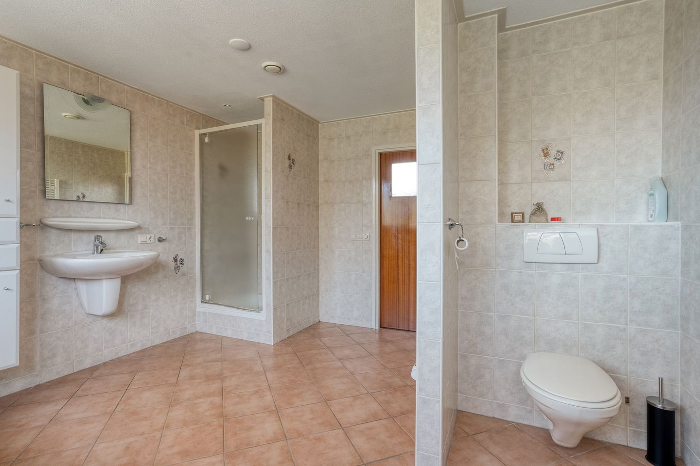 Spacious detached farmhouse with impressive garden and annexe in Haaksbergen — 33