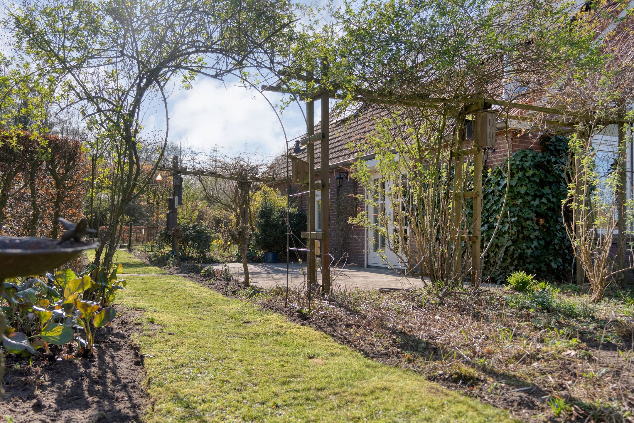 Spacious detached farmhouse with impressive garden and annexe in Haaksbergen — 49