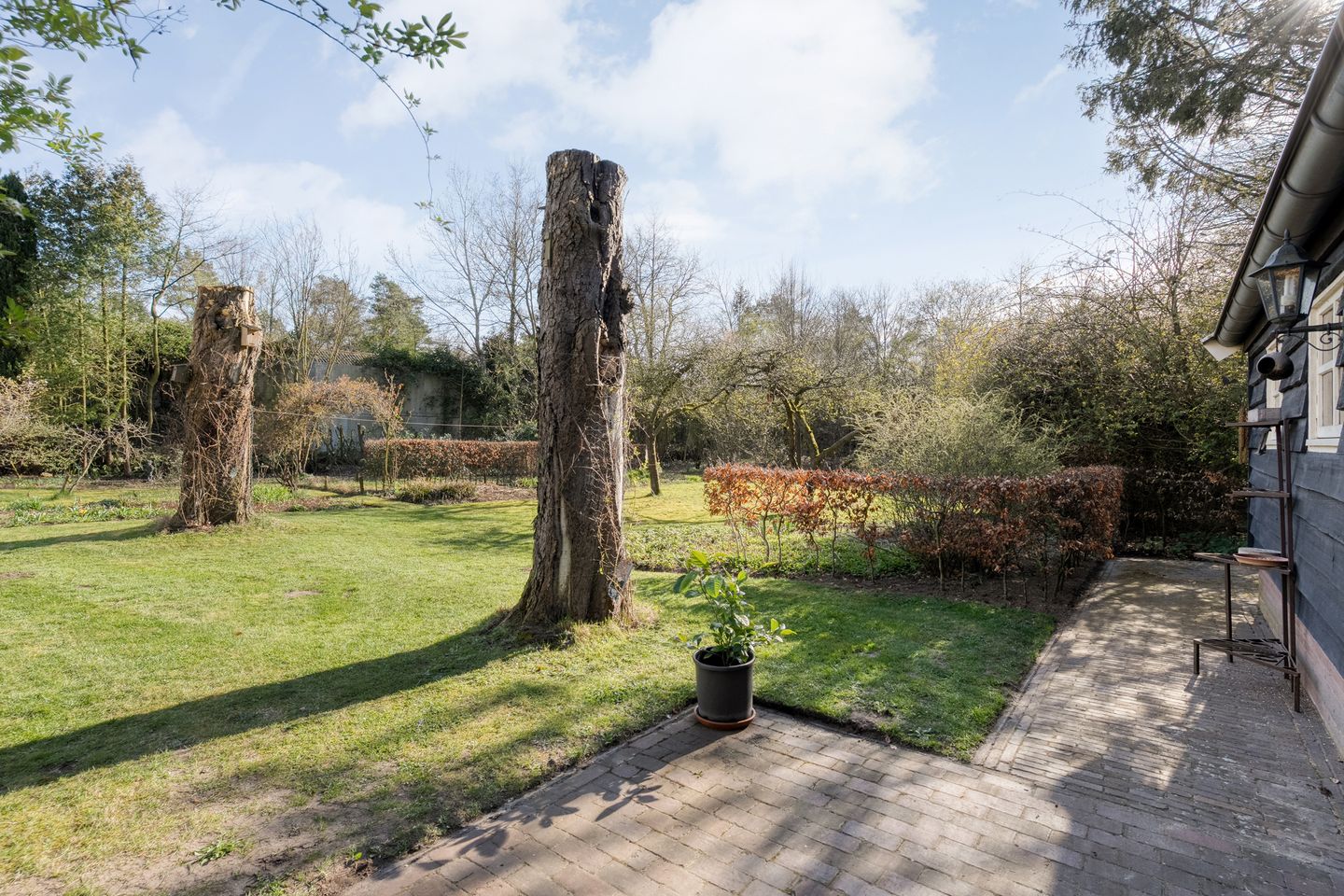 Spacious detached farmhouse with impressive garden and annexe in Haaksbergen — 57