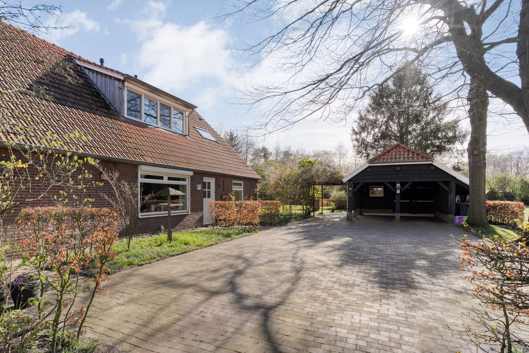 Spacious detached farmhouse with impressive garden and annexe in Haaksbergen — 66