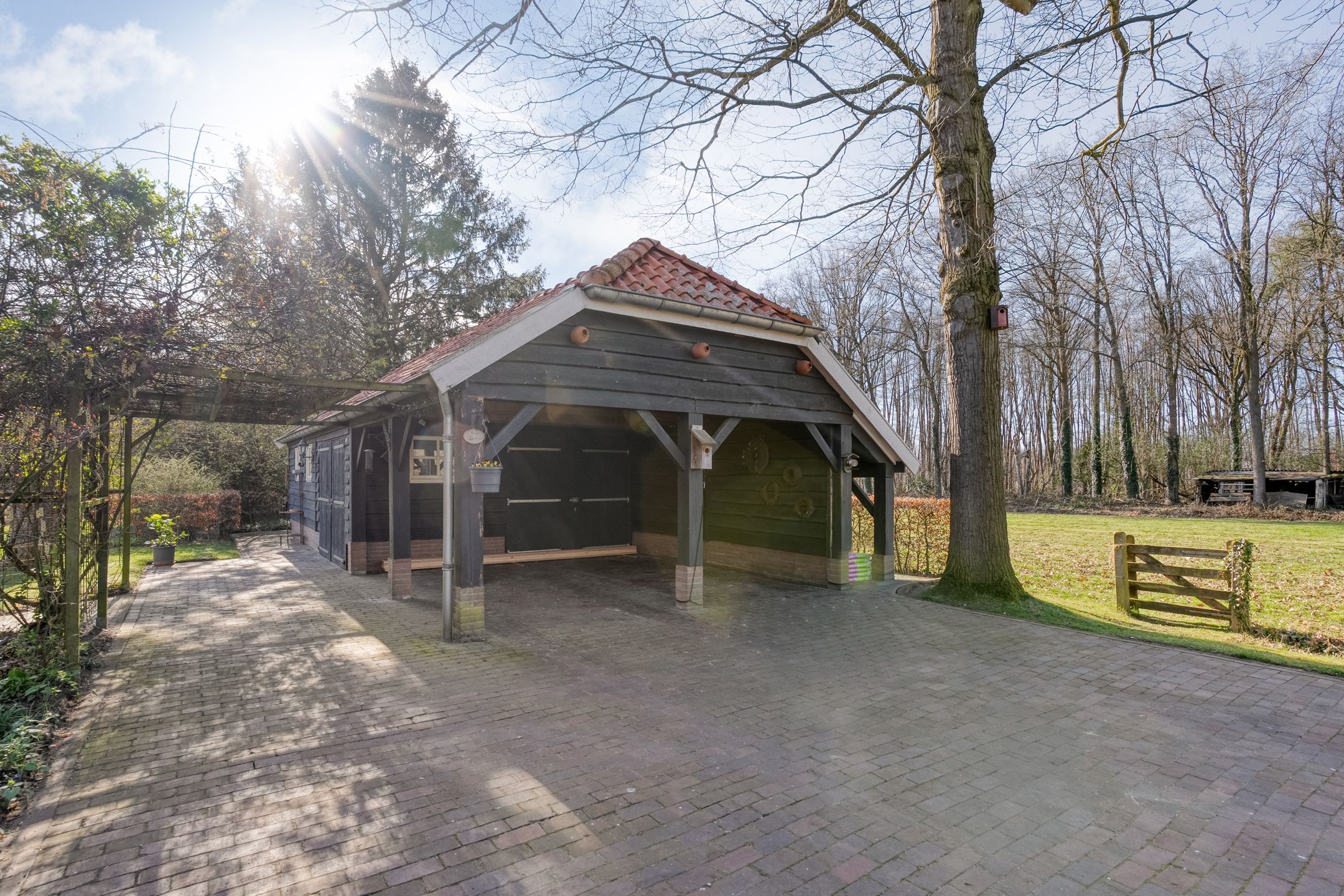 Spacious detached farmhouse with impressive garden and annexe in Haaksbergen — 67