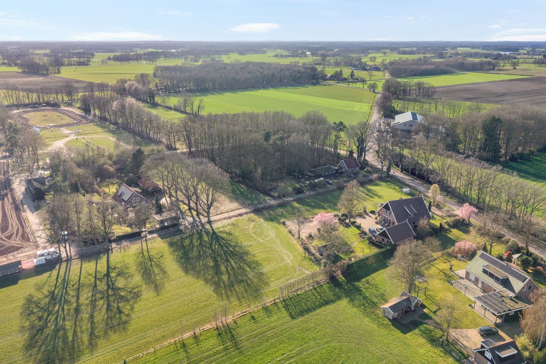 Spacious detached farmhouse with impressive garden and annexe in Haaksbergen — 74