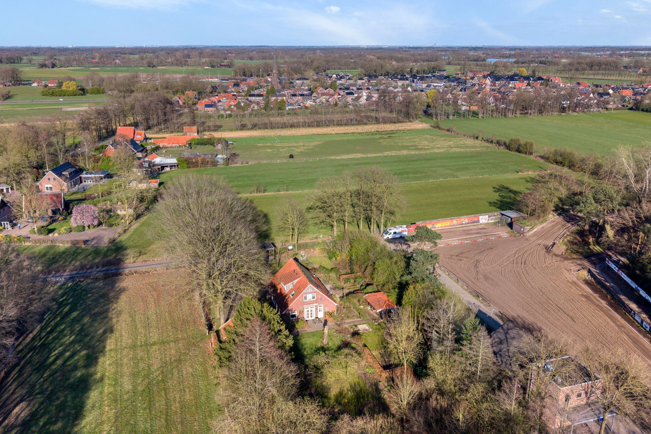 Spacious detached farmhouse with impressive garden and annexe in Haaksbergen — 76