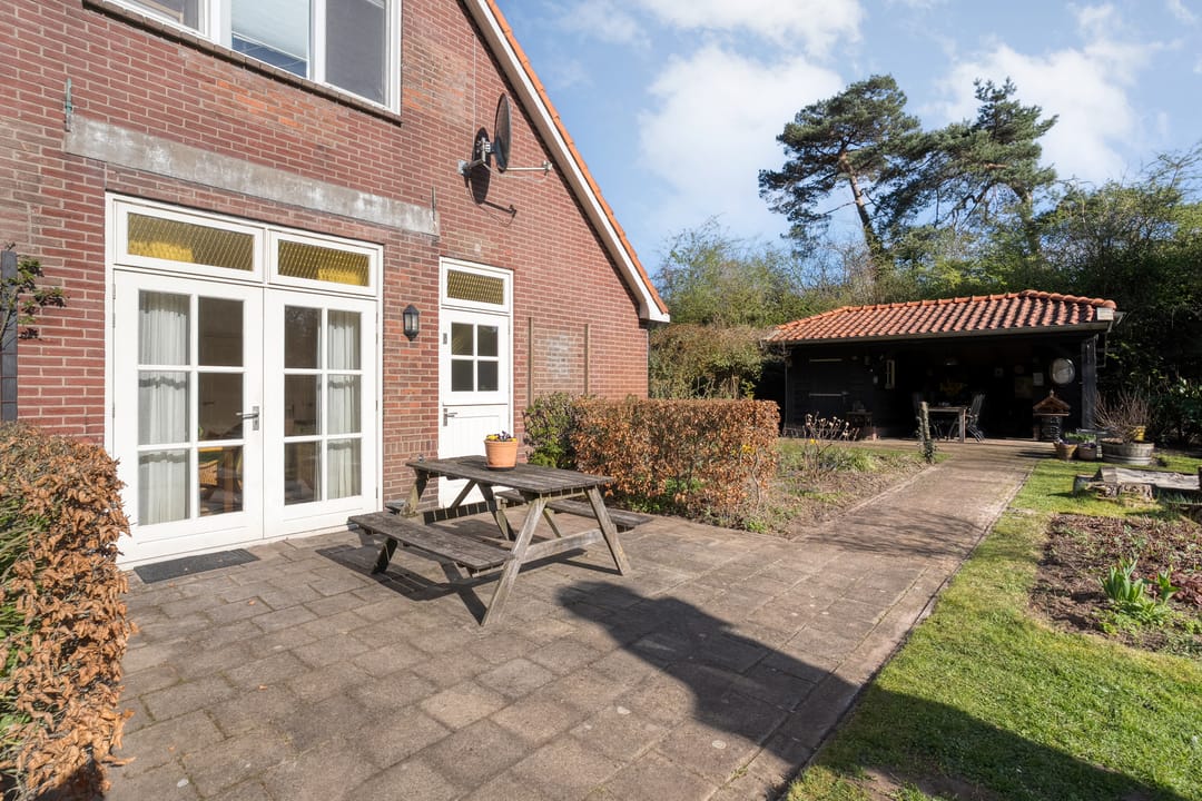 Spacious detached farmhouse with impressive garden and annexe in Haaksbergen — 54