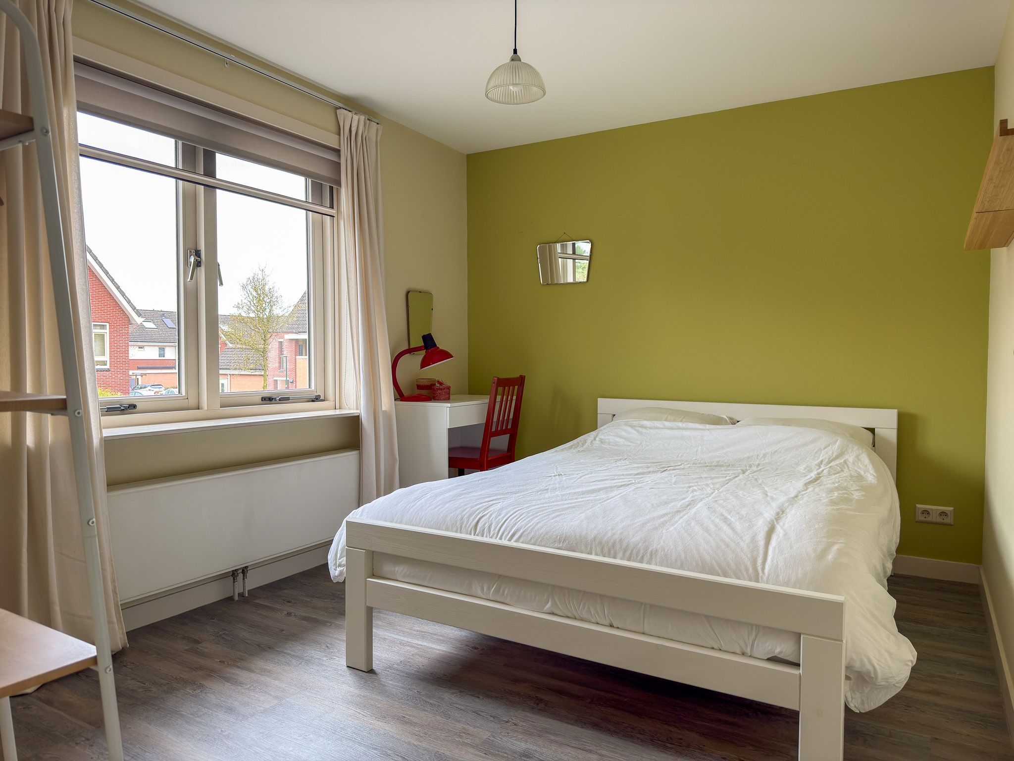 Charming terraced house with 4 bedrooms and delightful garden in Amerongen — 12
