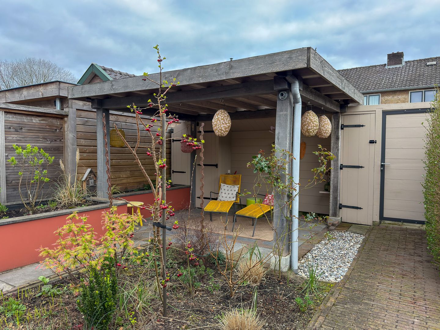 Charming terraced house with 4 bedrooms and delightful garden in Amerongen — 19