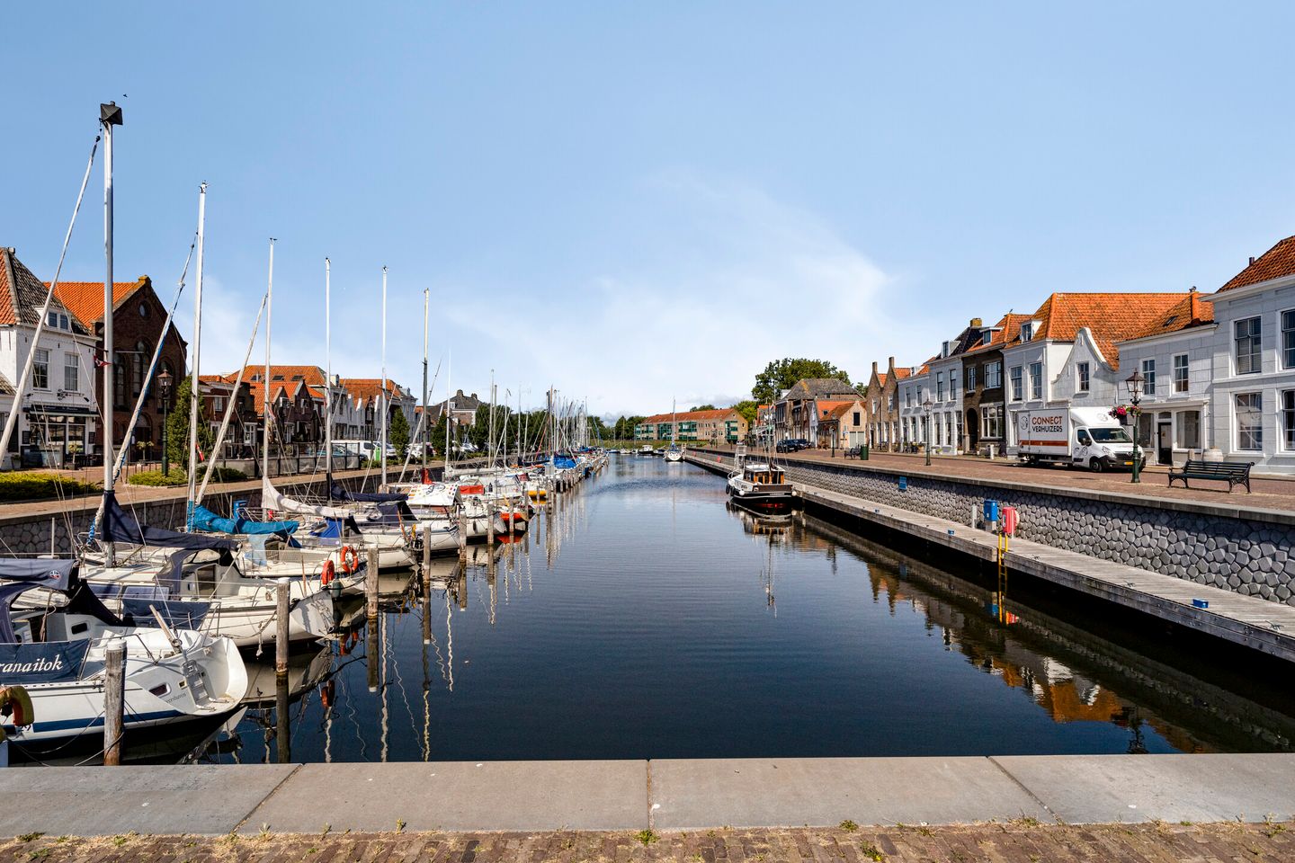 Bekijk foto 2 van Markt 8