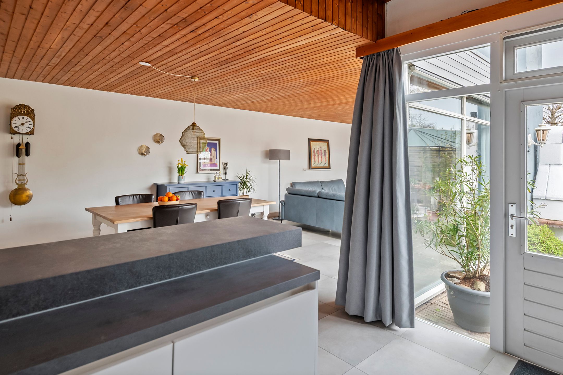 Modern Bungalow with Solar Panels in Quiet Location — 32