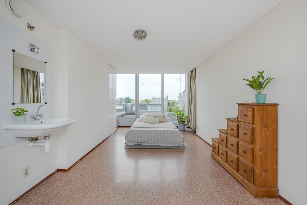 Foto 32 van Hofvliet 77