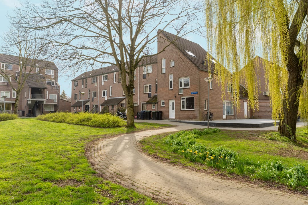 Photo 1 of Haarlemplein 30