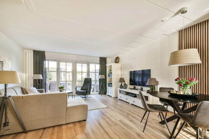 Foto 2 van Minstreel 44