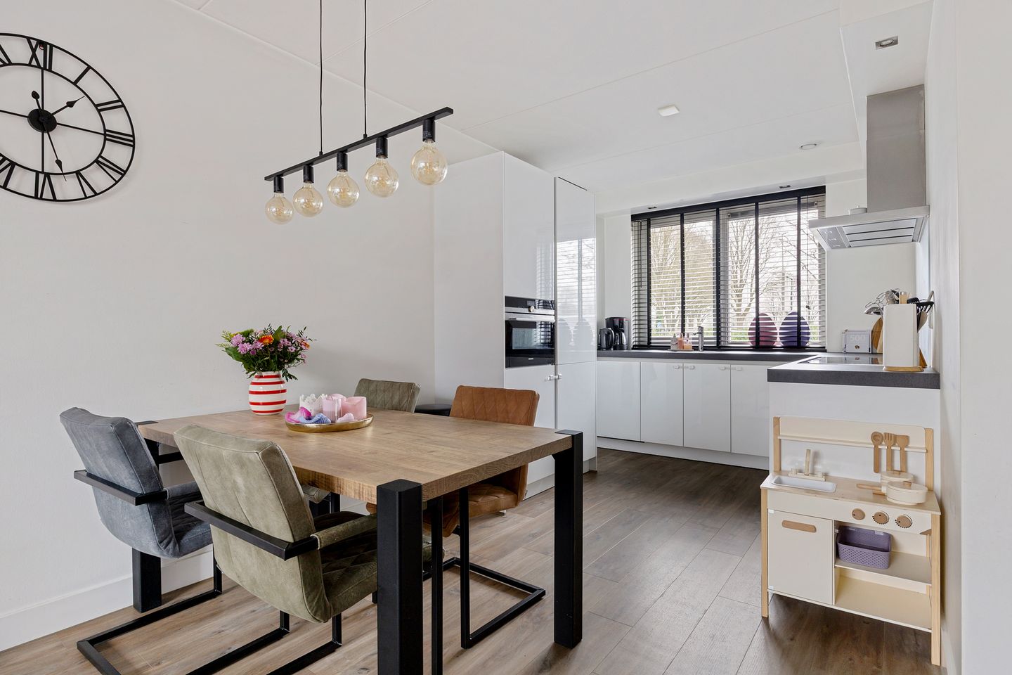 Foto 10 van Planeet 23