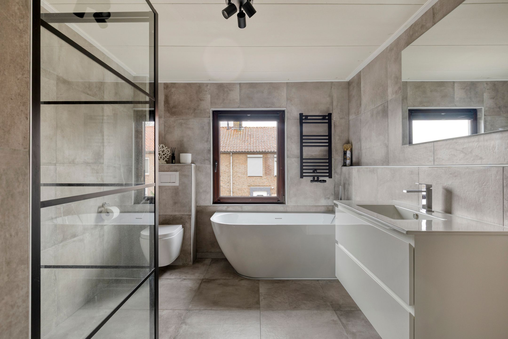 Photo 24 of Braillestraat 3