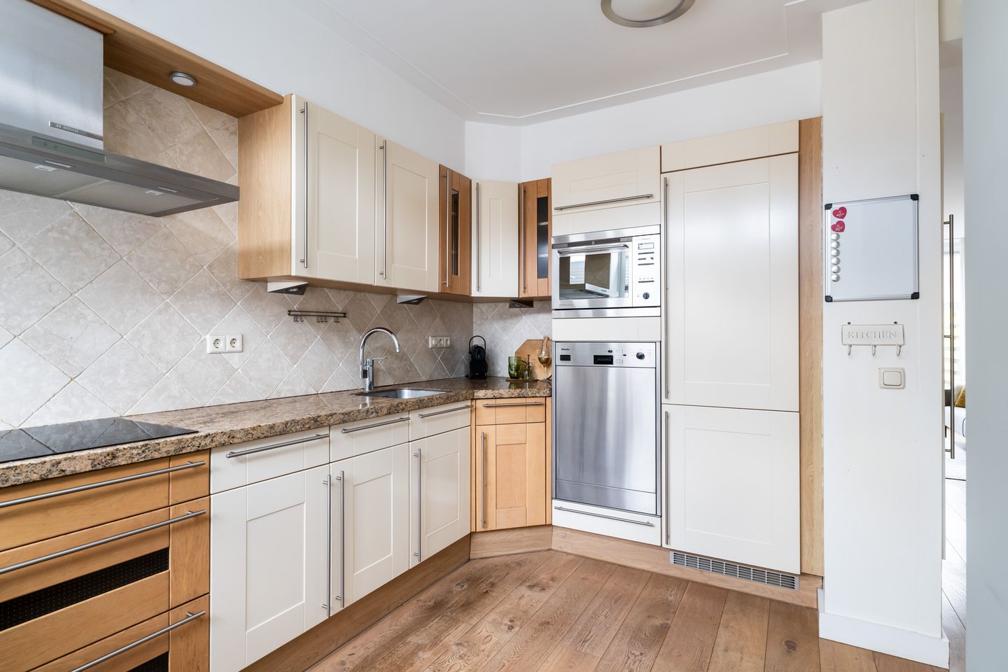 Foto 10 van Dissel 58