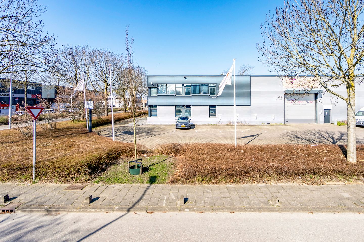 Bekijk foto 3 van Wijkermeerstraat 31