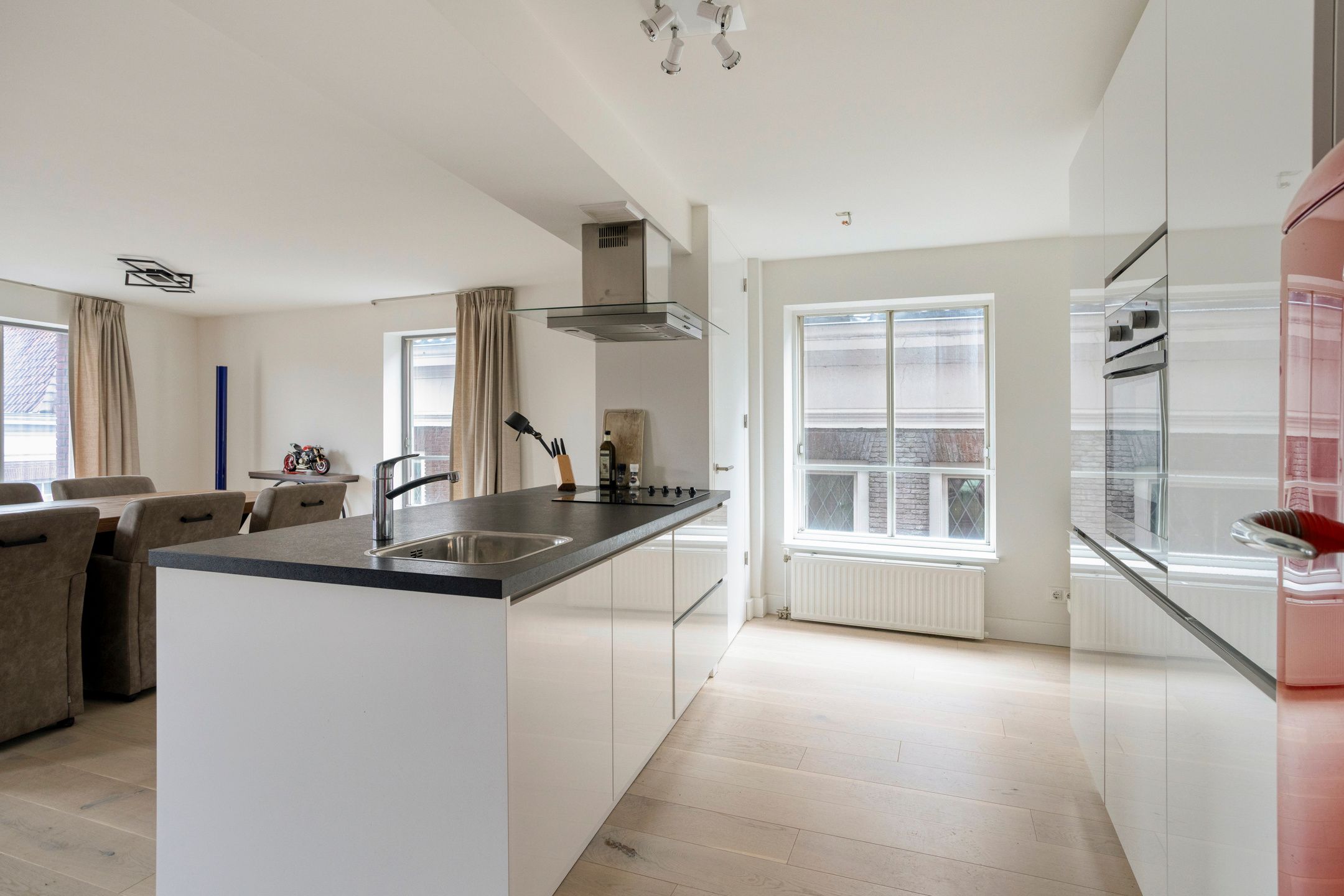 Photo 9 of Karrenstraat 59