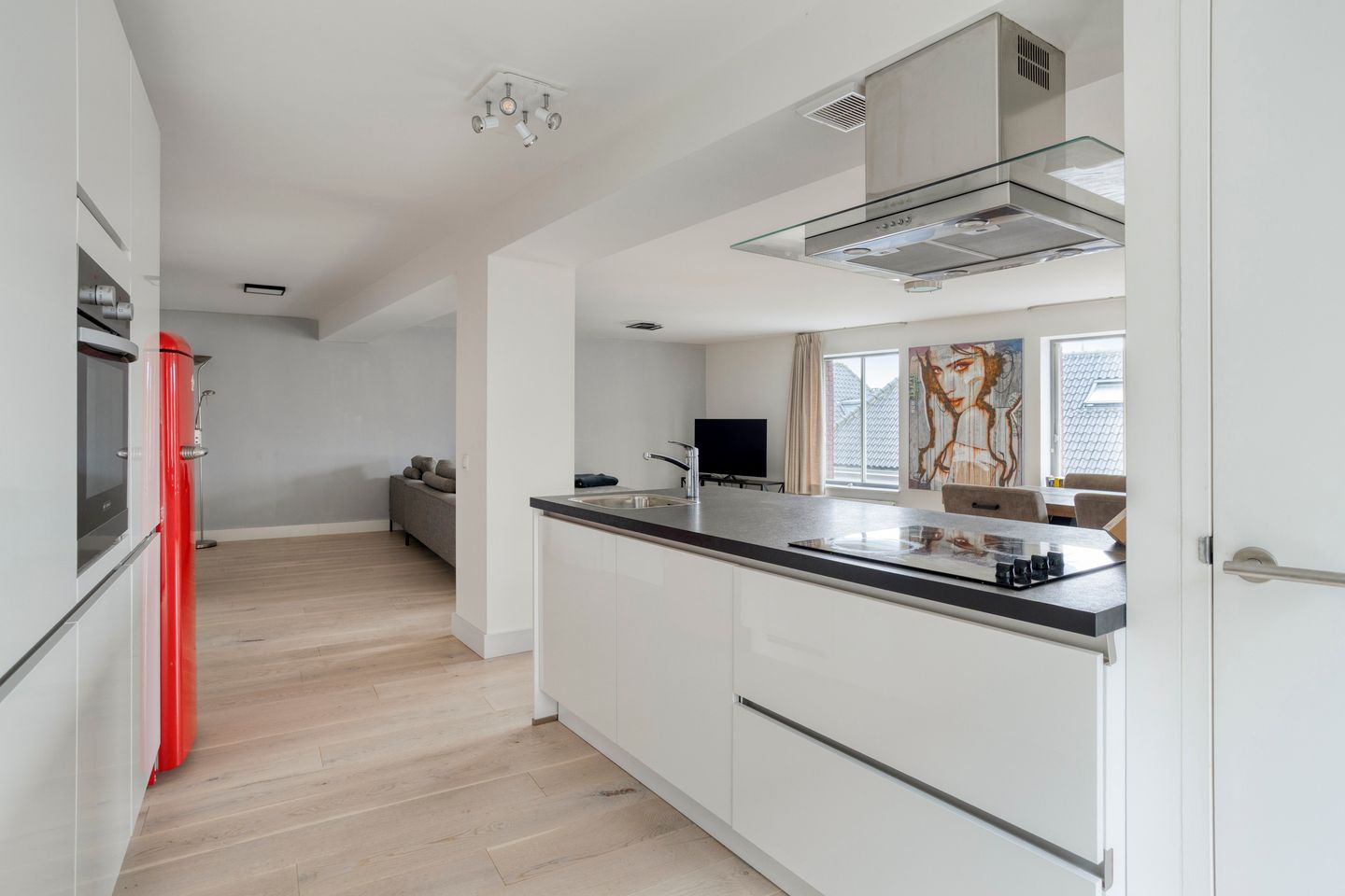 Photo 10 of Karrenstraat 59