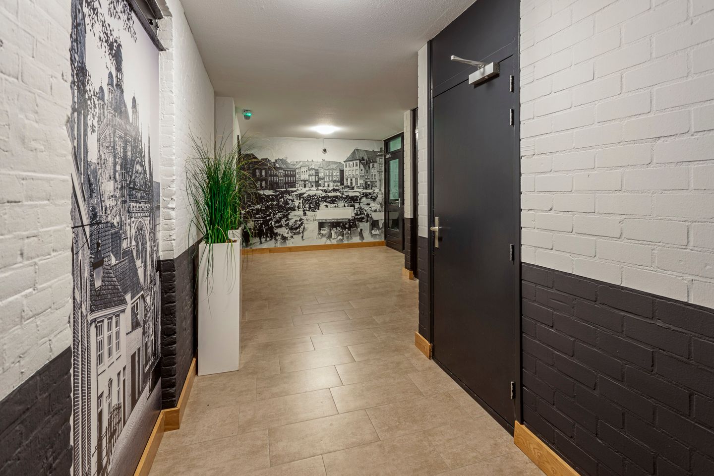 Photo 25 of Karrenstraat 59