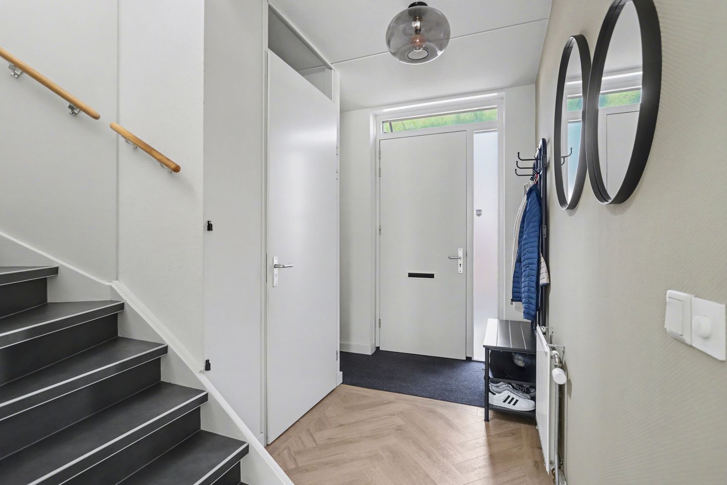 Foto 5 van Terras 24-B