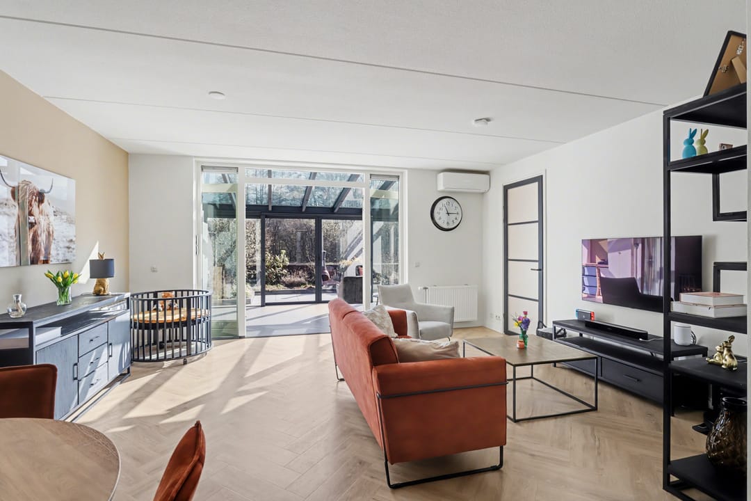 Foto 11 van Terras 24-B