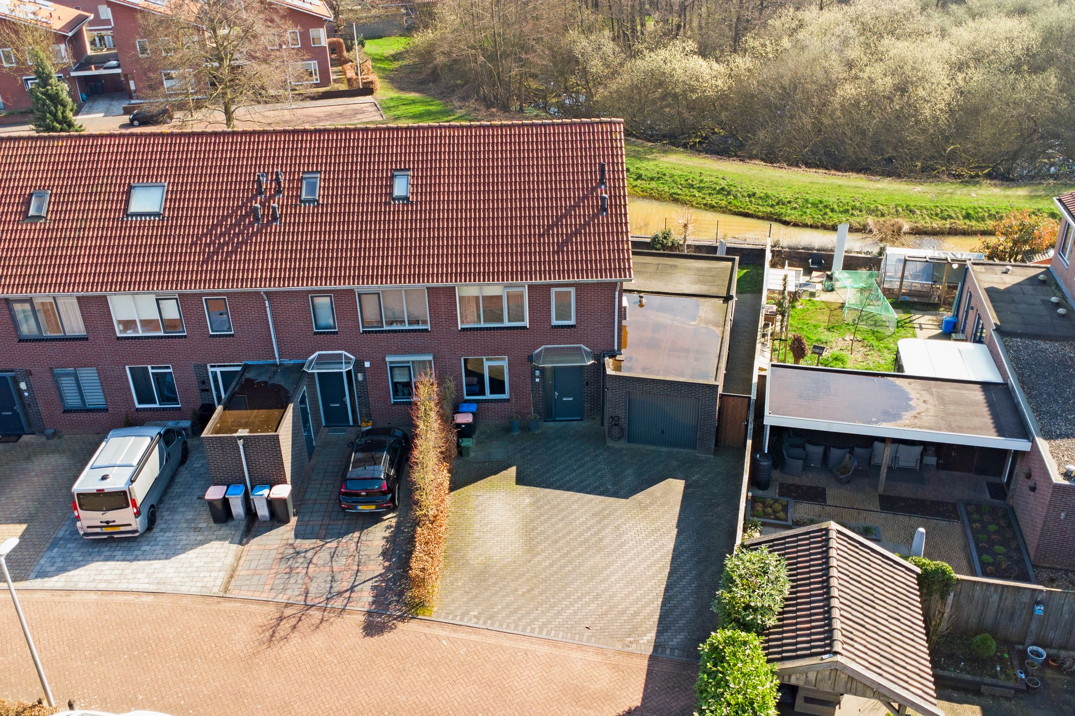 Foto 42 van Terras 24-B